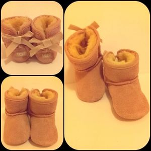 UGG Infant I Jesse Bow II Fashion Booties